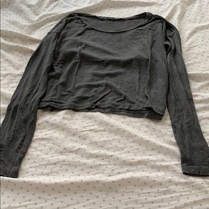 Brandy Melville loose long sleeve crop top